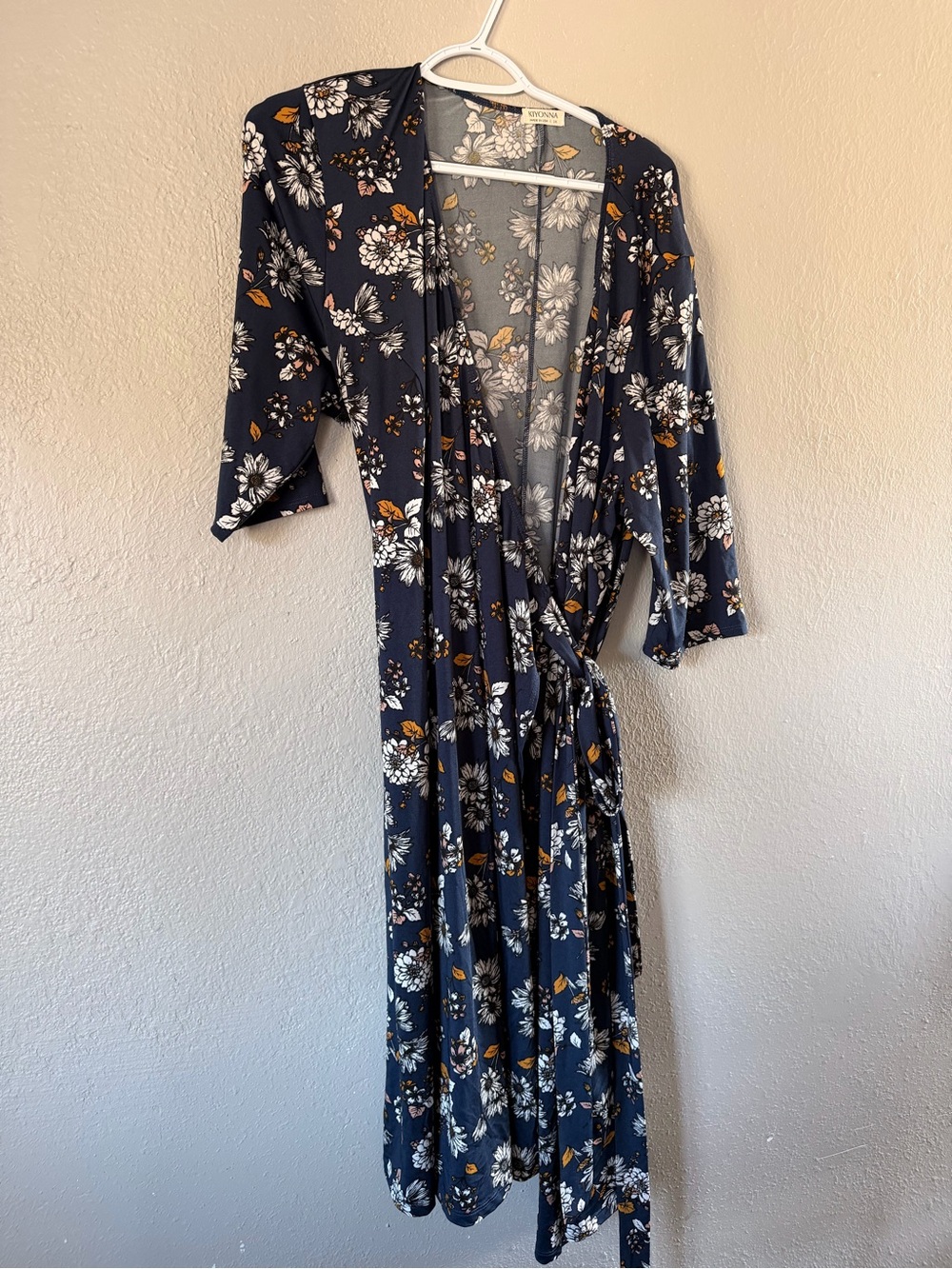 Kiyonna Daisy Navy Blue Floral Print Essentials Wrap Dress Woman’s Plus Size 3X